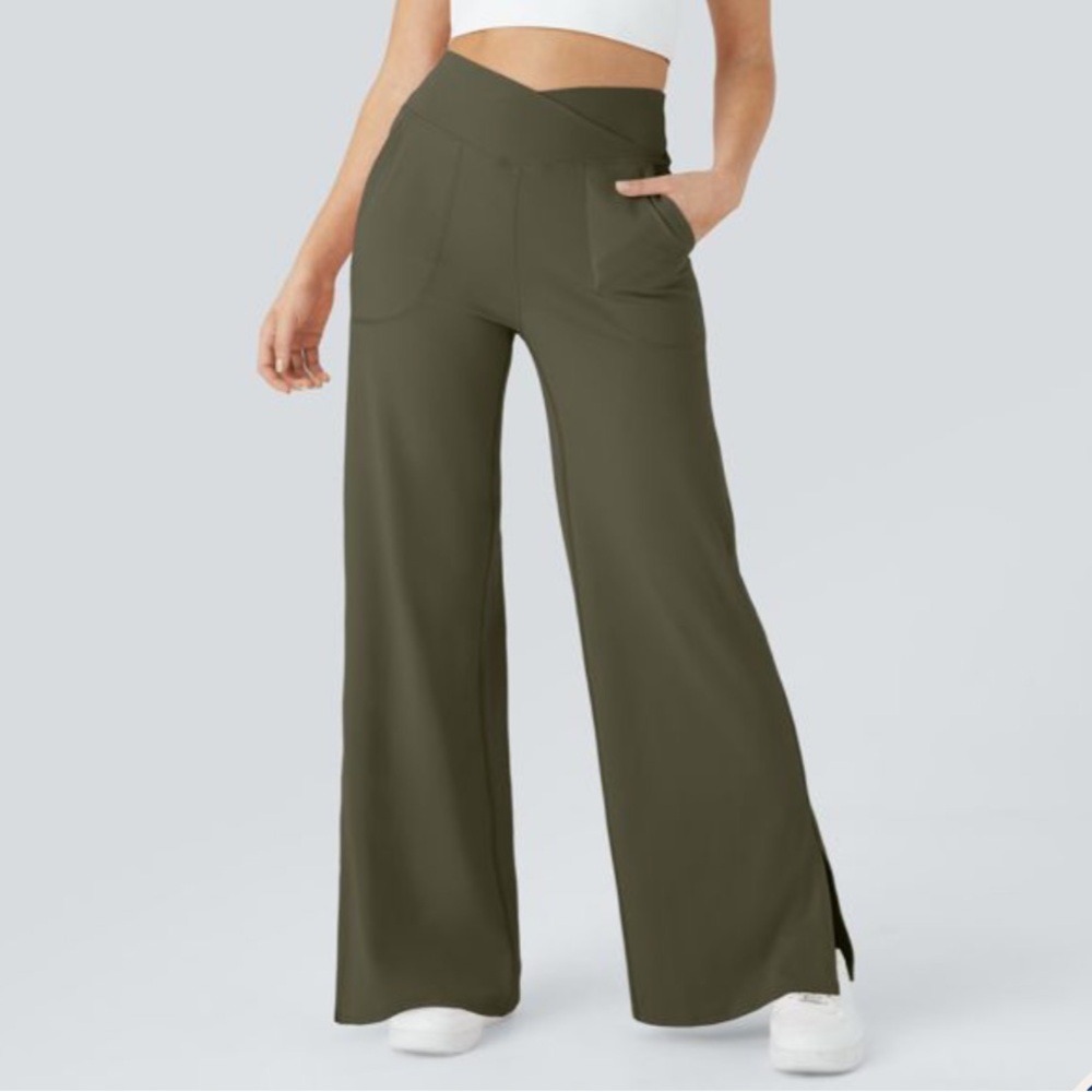 Halara Crossover XS  Pocket Split Hem Wide Leg Yoga Pants-Smile New With Tags